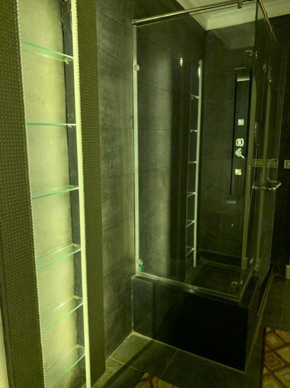 Apartment Luxury & Comfortable In Mohandseen Cairo