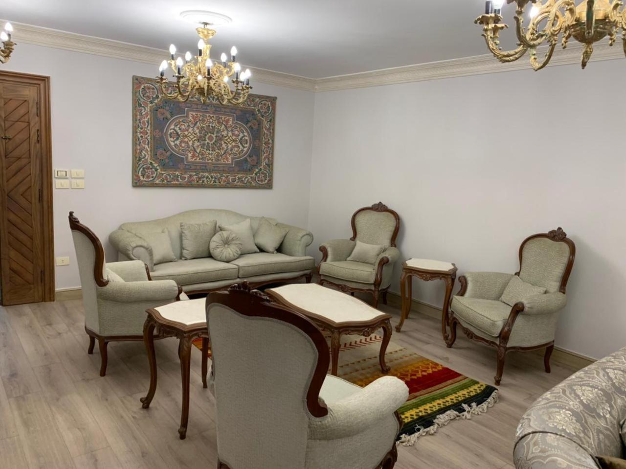 Apartment Luxury & Comfortable In Mohandseen Cairo